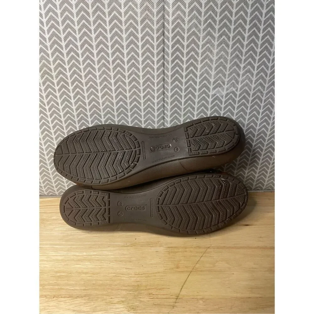 ✅Crocs brown cheetah print ballet slippers